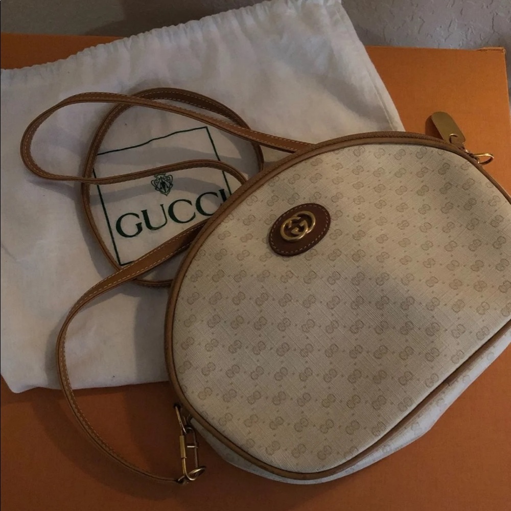 Gucci shoulder bag